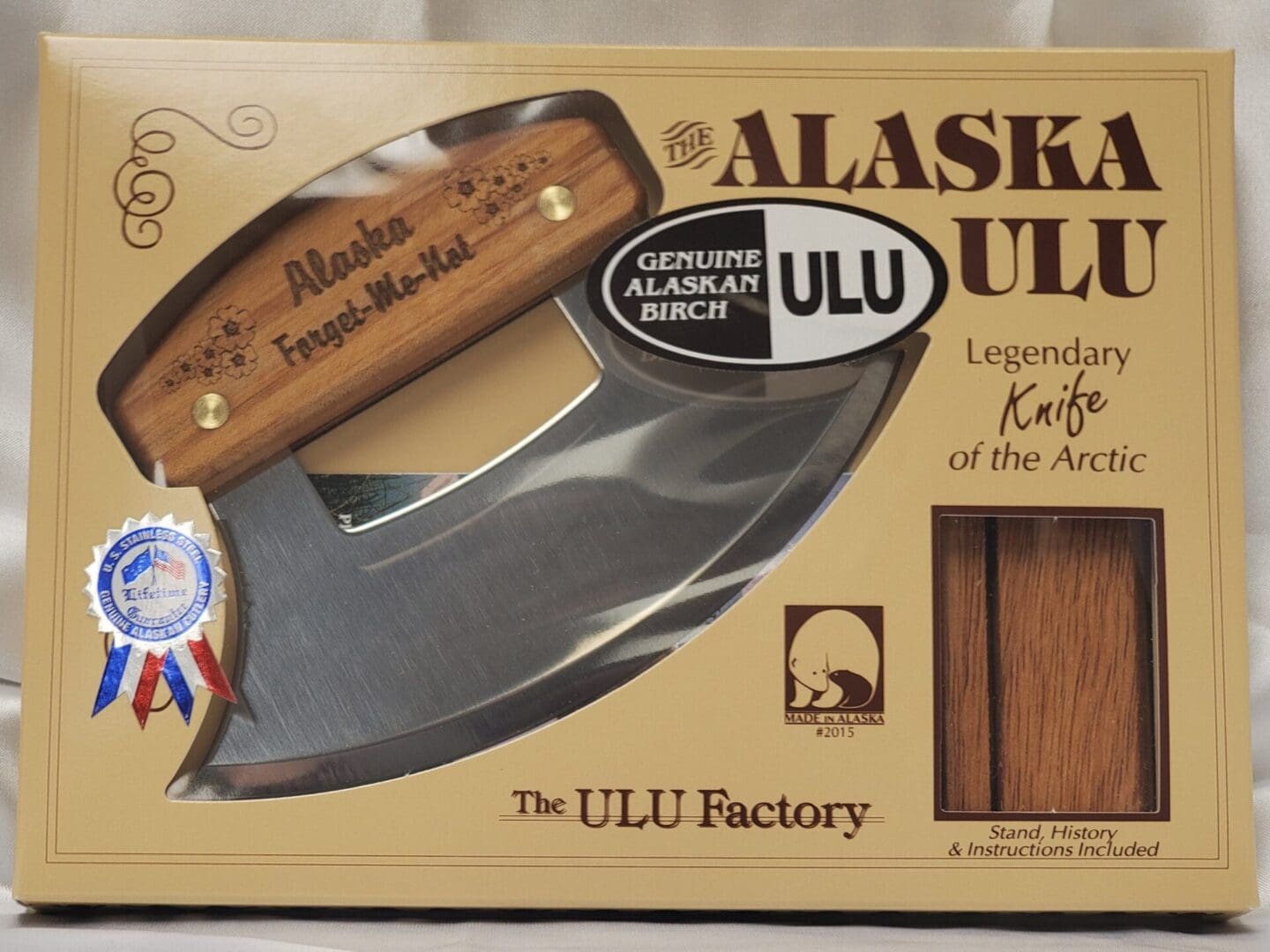 Ulu knife in box with packaging